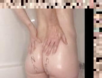Who wants to fuck my ass while I shower?