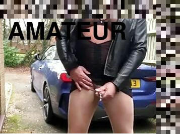 masturbation, en-plein-air, collants, pisser, public, transsexuelle, amateur, ejaculation-sur-le-corps, énorme-bite, milf