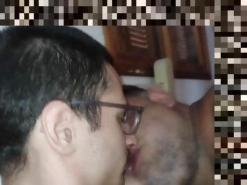 pai, amador, chupanços, pénis-grande, gay, penetração-de-braço, bochechuda, beijando, marido, casado