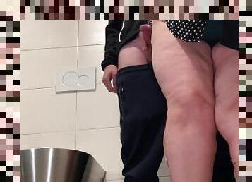 cul, grosse, vieux, public, amateur, ejaculation-sur-le-corps, milf, maison, maman, branlette