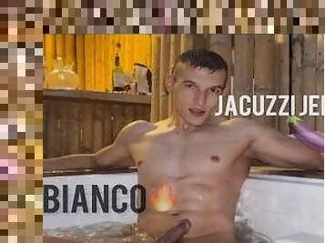 baignade, masturbation, public, secousses, ejaculation, horny, parfait, attrapée, musclé, jacuzzi