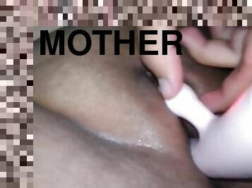 My stepmother masturbates well with the vibrator