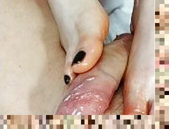 Polish foot fetish, black feet nails. Footjob is her passion, cum on feet, sperm on fingers Full vid