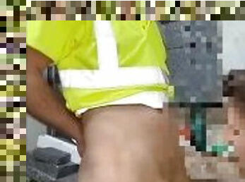 Tradie lads get horny at work ????