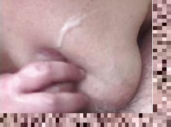 gros-nichons, public, amateur, ejaculation-sur-le-corps, branlette, ejaculation, naturel, sperme, jacuzzi